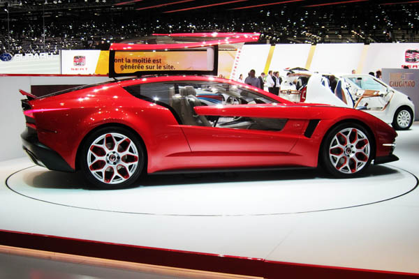 Giugiaro Brivido hybrid coupe concept car, passenger side view